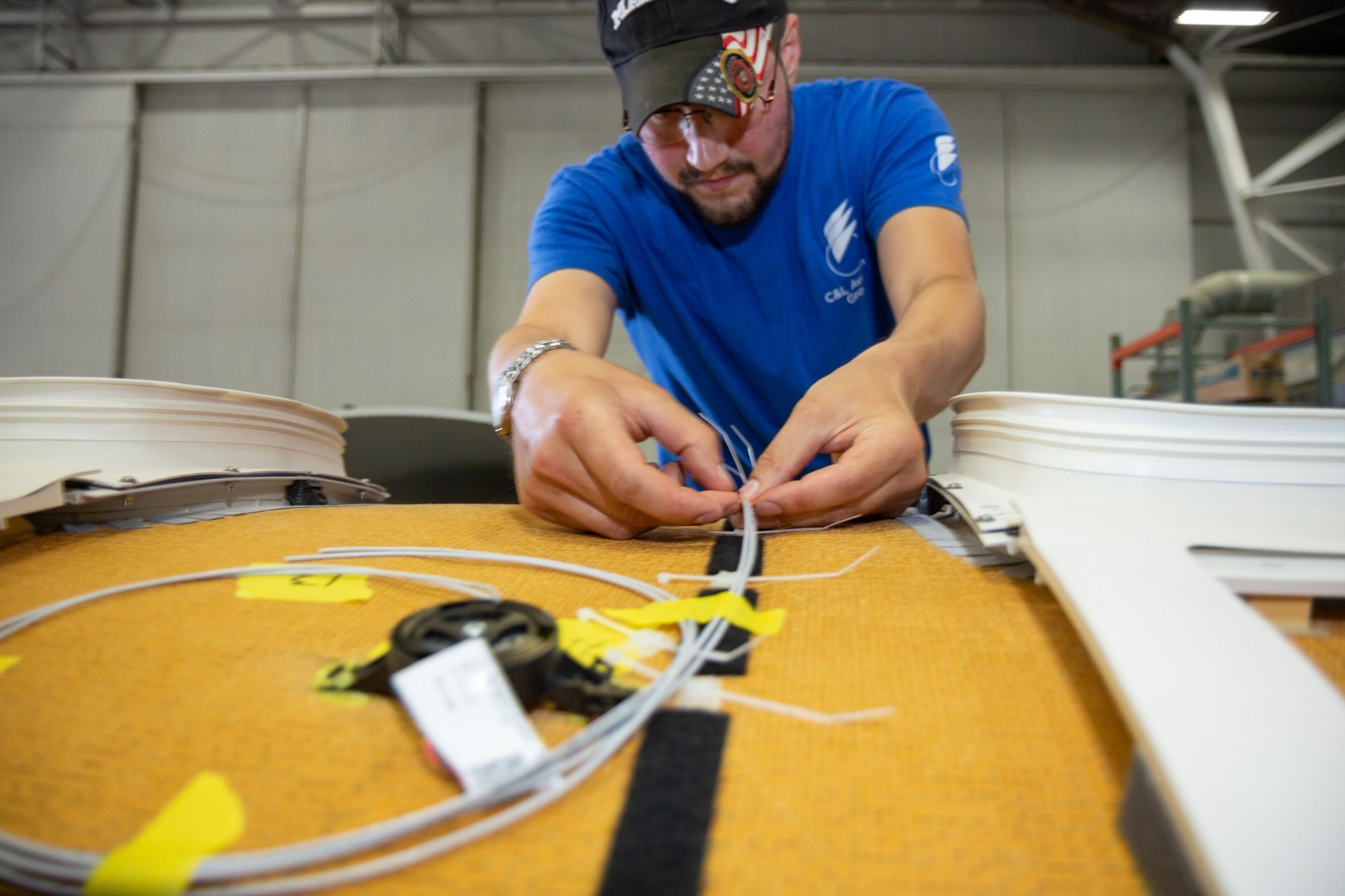 CL-Aviation-Group-installing-Bon